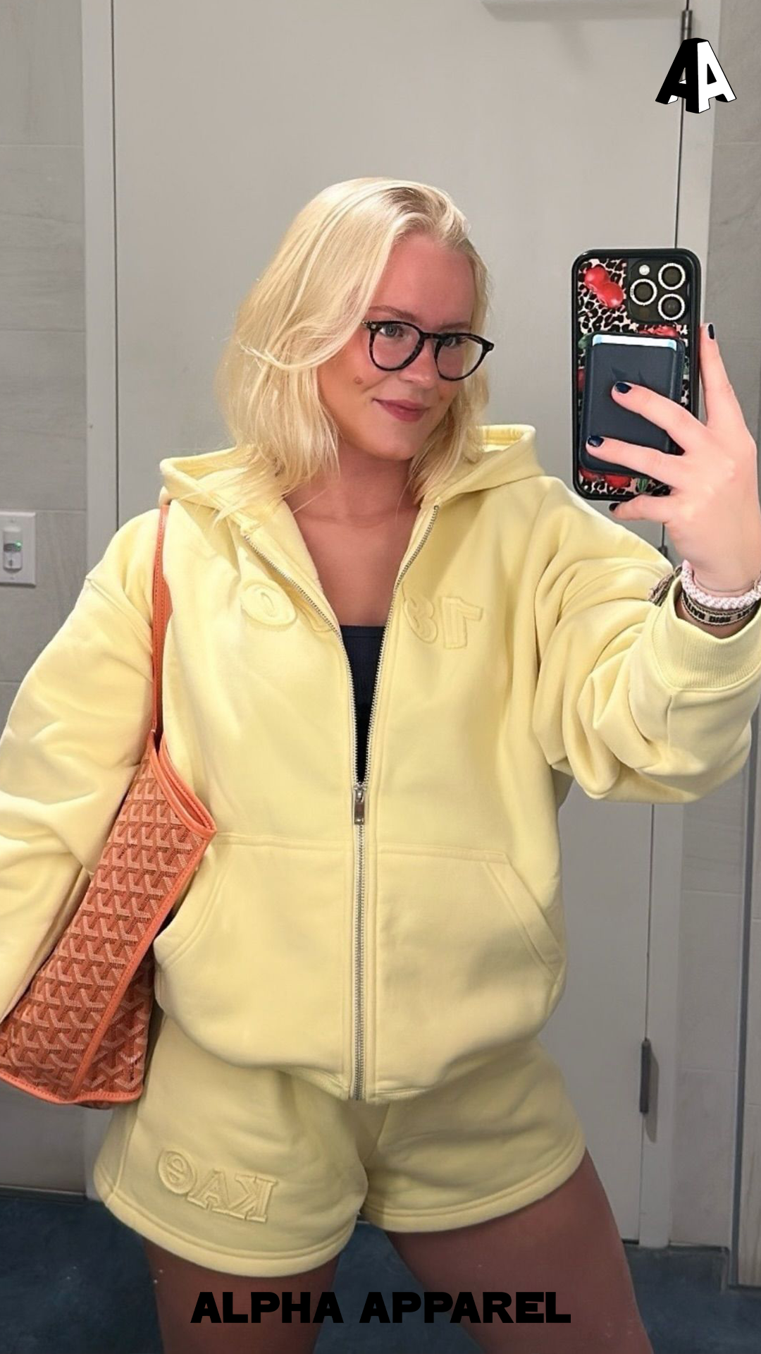 Zip-Up Sweatshirt worn 29