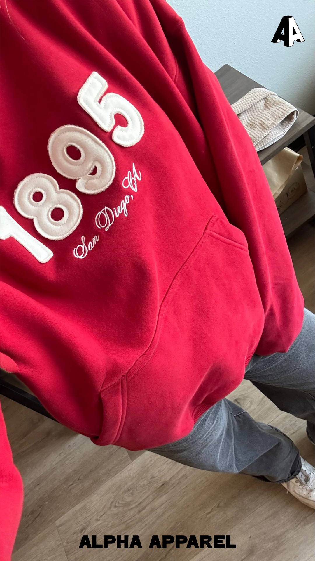 Standard Hooded Sweatshirt worn 192