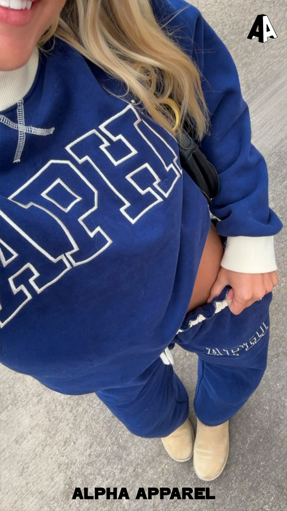 Mockneck Sweatshirt worn 52