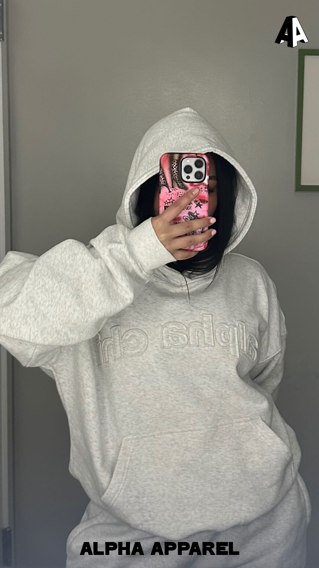 Standard Hooded Sweatshirt worn 80