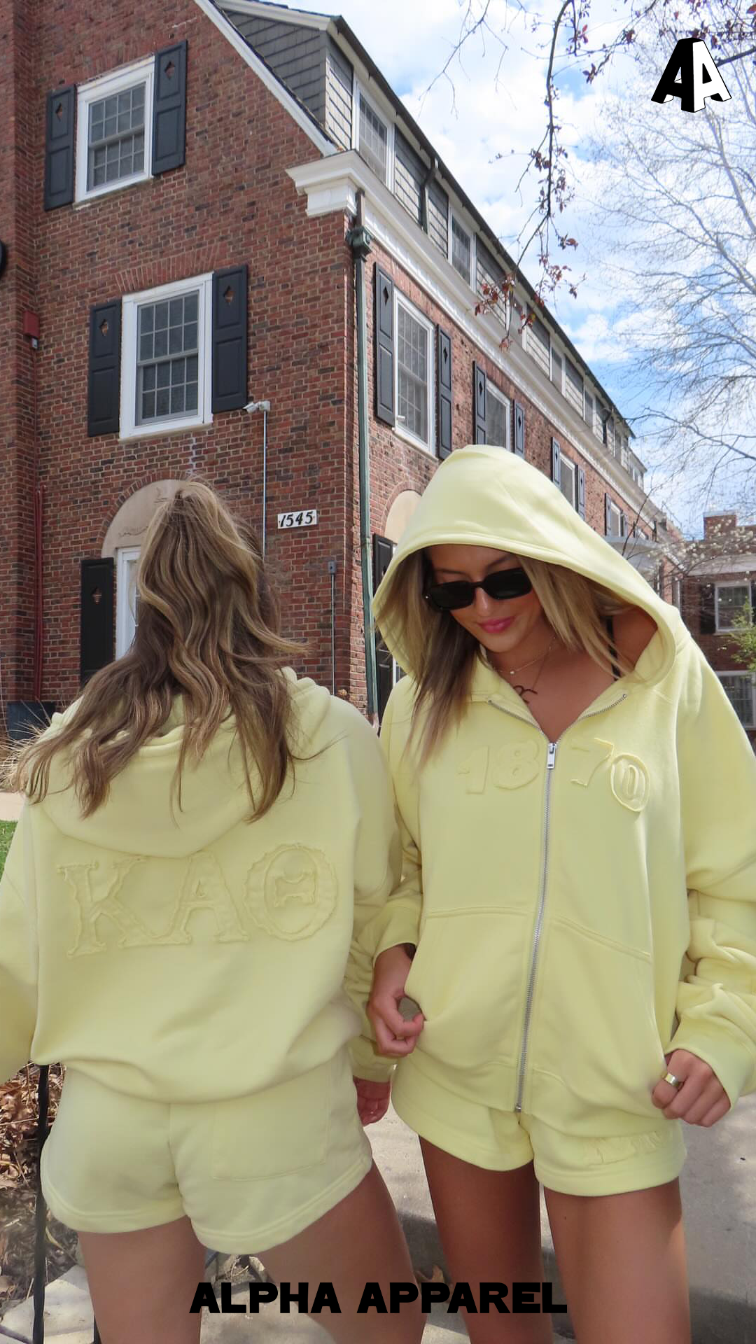 Zip-Up Sweatshirt worn 37