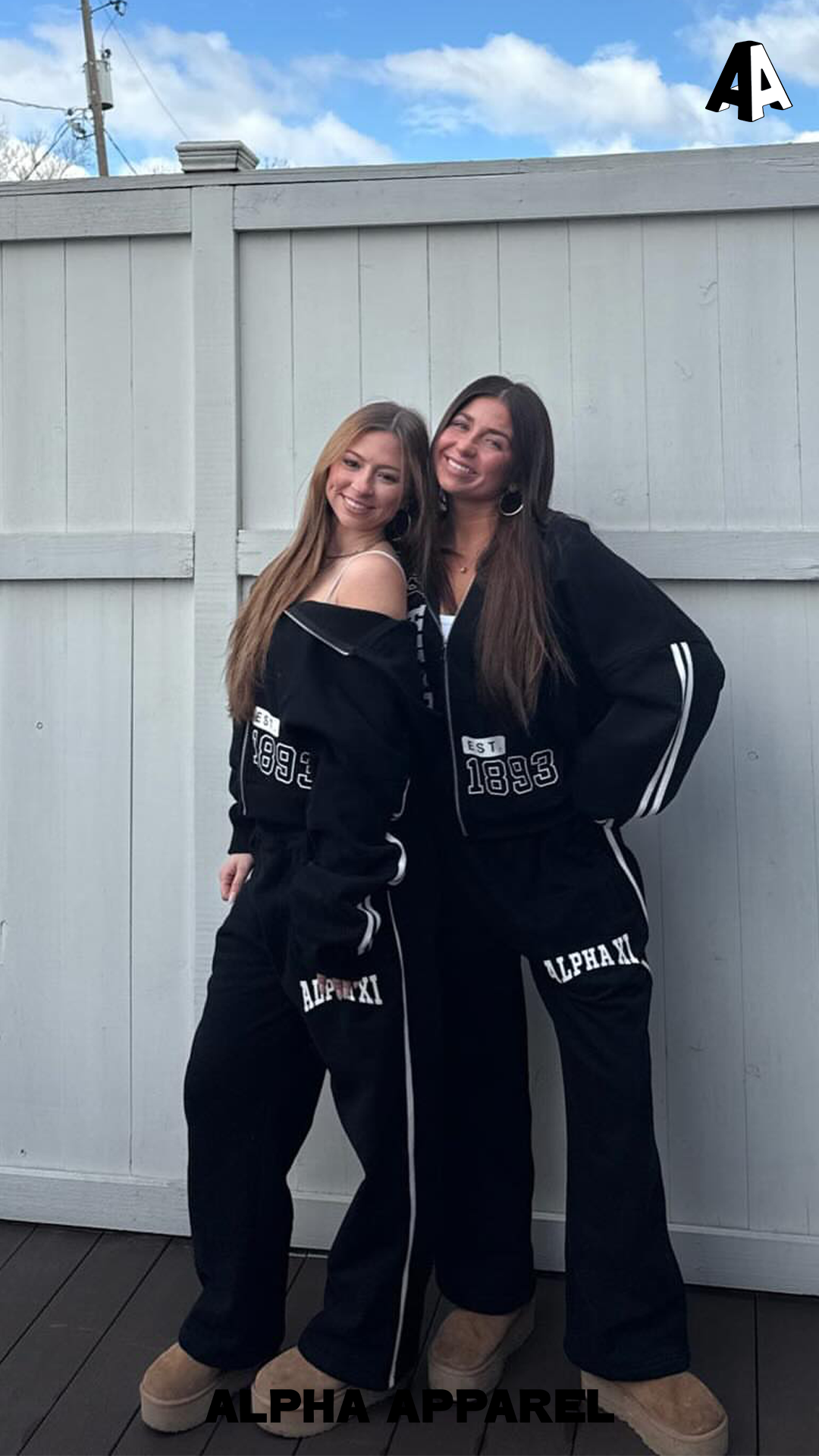Zip-Up Sweatshirt worn 5
