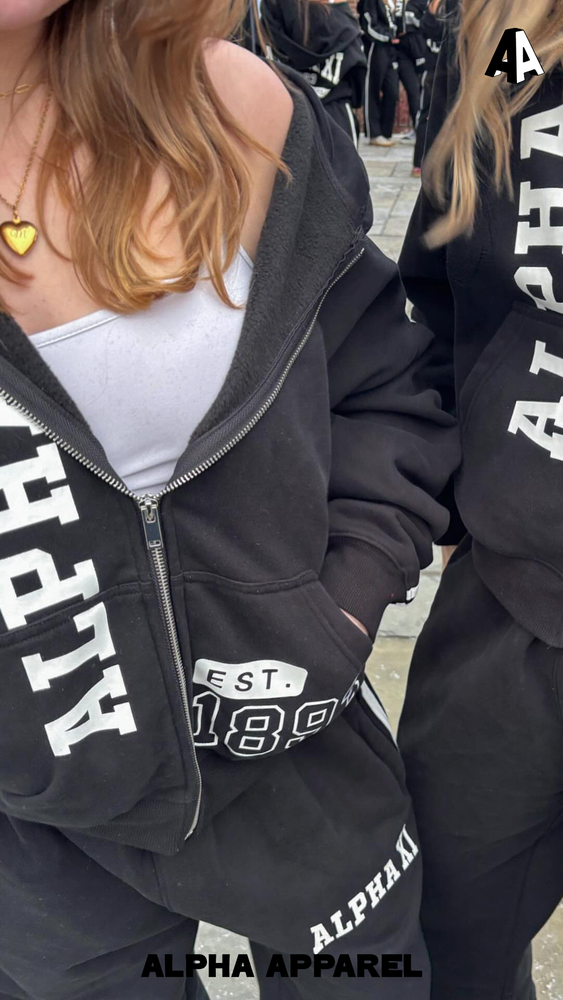 Zip-Up Sweatshirt worn 38