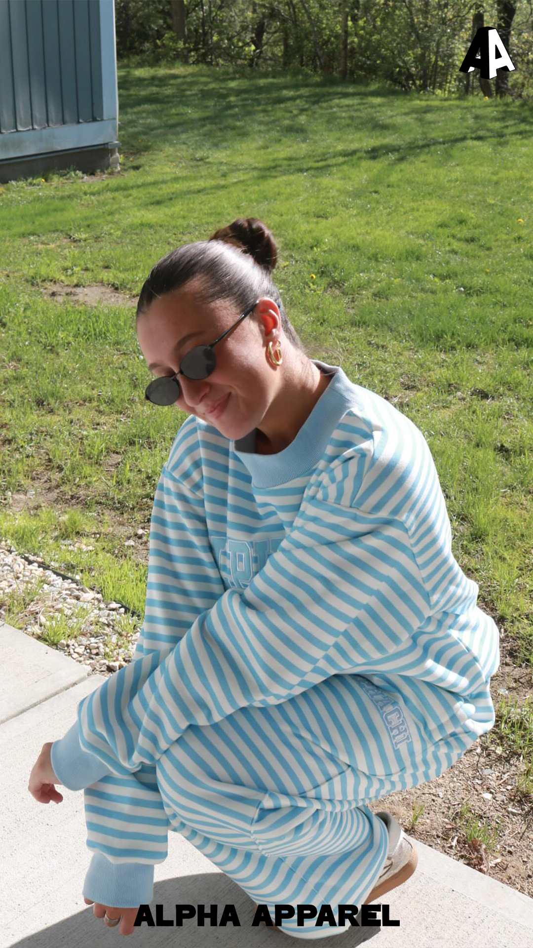 Mockneck Sweatshirt worn 21