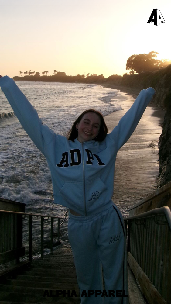 Zip-Up Sweatshirt worn 54