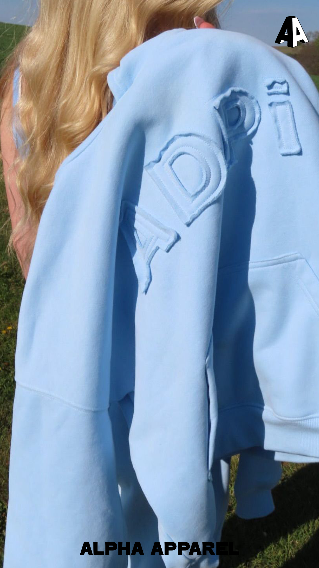 Zip-Up Sweatshirt worn 16