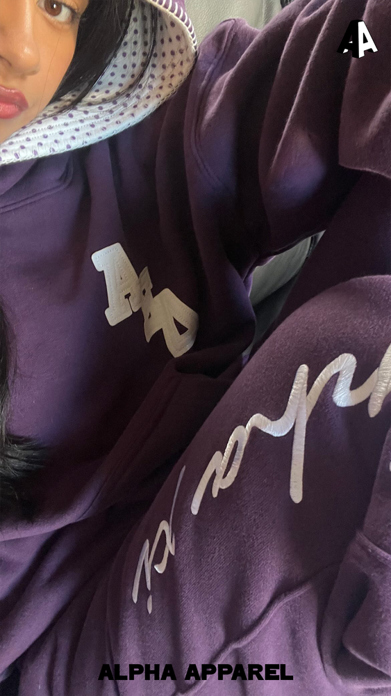 Standard Hooded Sweatshirt worn 77