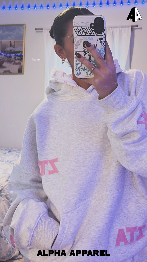 Standard Hooded Sweatshirt worn 178