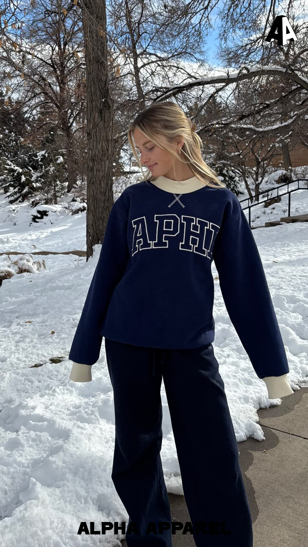 Mockneck Sweatshirt worn 98