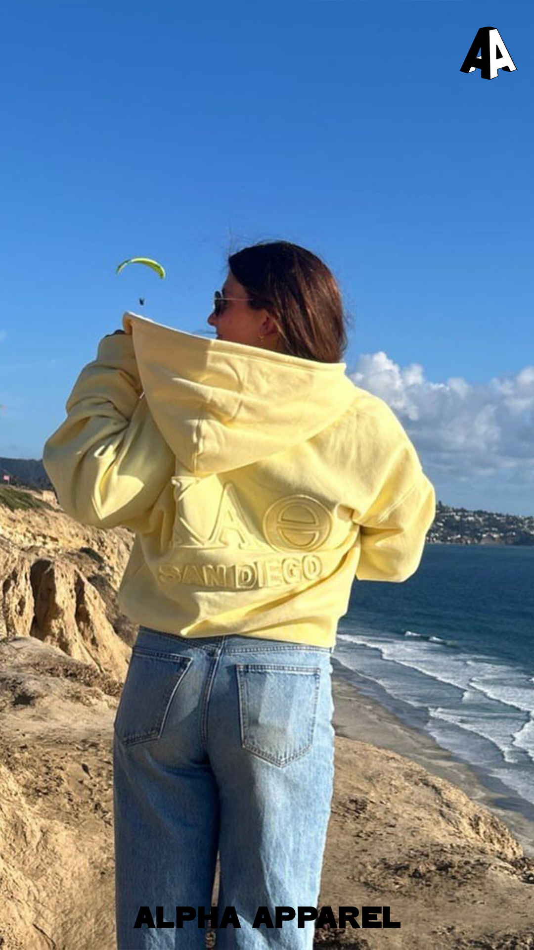 Zip-Up Sweatshirt worn 42